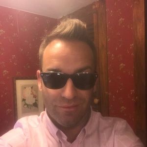 Meet your Posher, Aaron